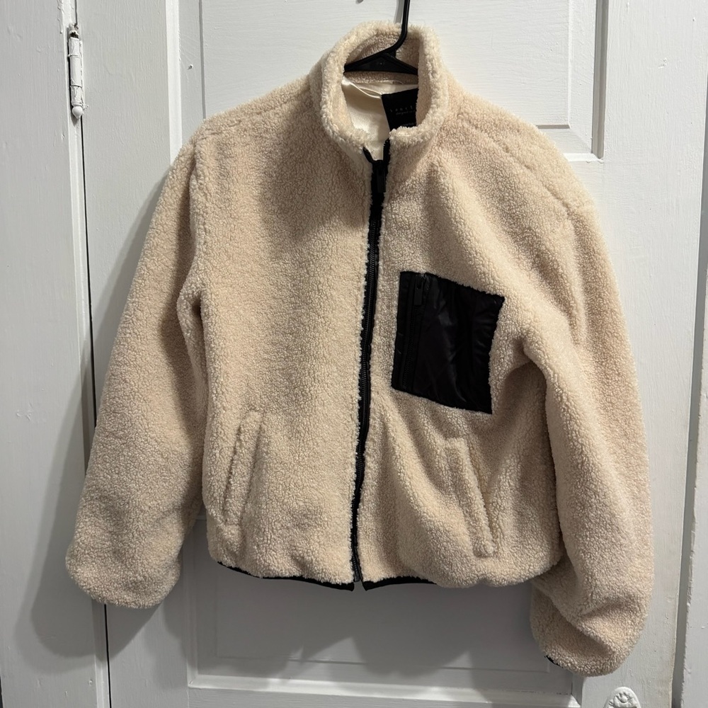 Sanctuary Cream Teddy Jacket with Black Contrast Pocket size XS - Picture 2 of 6